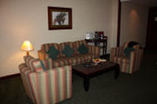 Living room at hotel room at Dusit Thani in Dubai