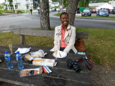 Picnic with Nikki in Fl�m