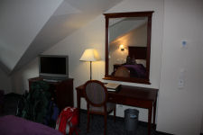 TV and deak at Hotel Ullensvang in Hardanger