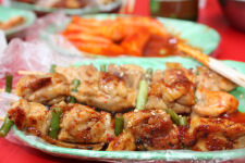 Having a chicken dish at Namdaemun market